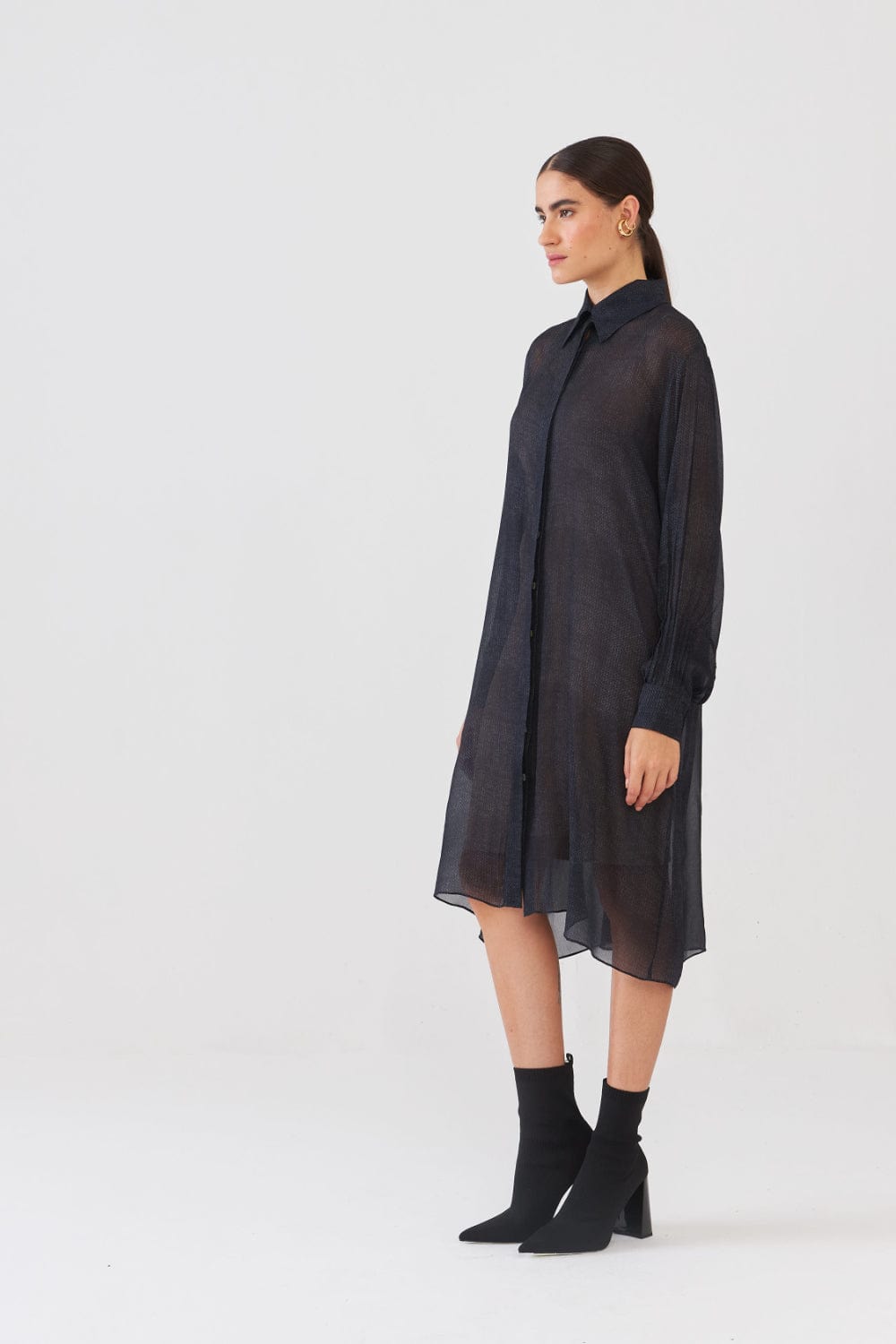 Viviane Furrier - Vestido Midi Chemisier Manga Longa com Pregas