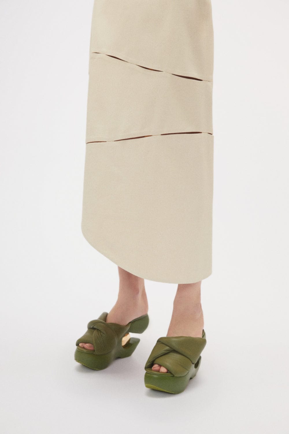 Coven - Saia Midi Sarja Recortes Orgânicos