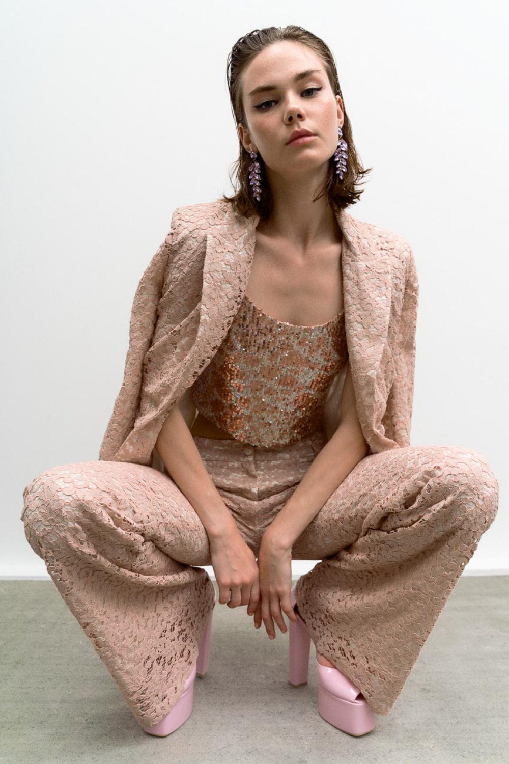 Access - Calça Alfaiataria de Renda Rosa