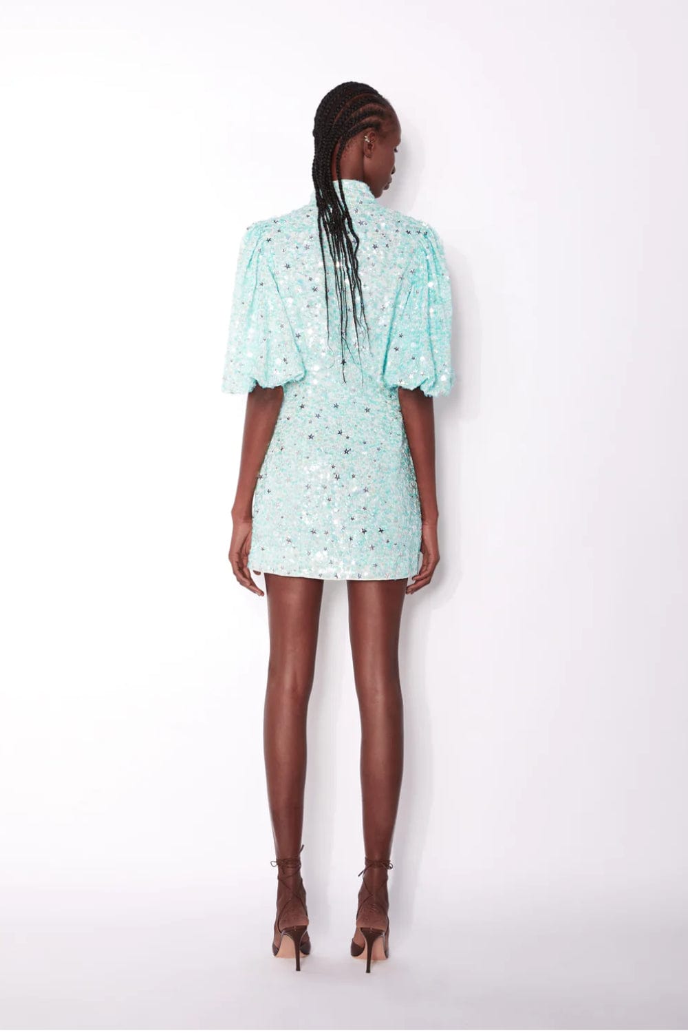 Ilta - Vestido Curto com Manga Bufante Paetês Clara Azul Claro