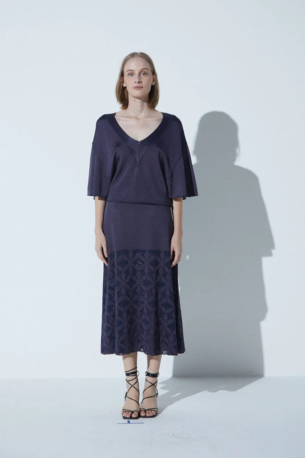 Viviane Furrier - Saia Midi em Tricot Cobogó Azul Marinho