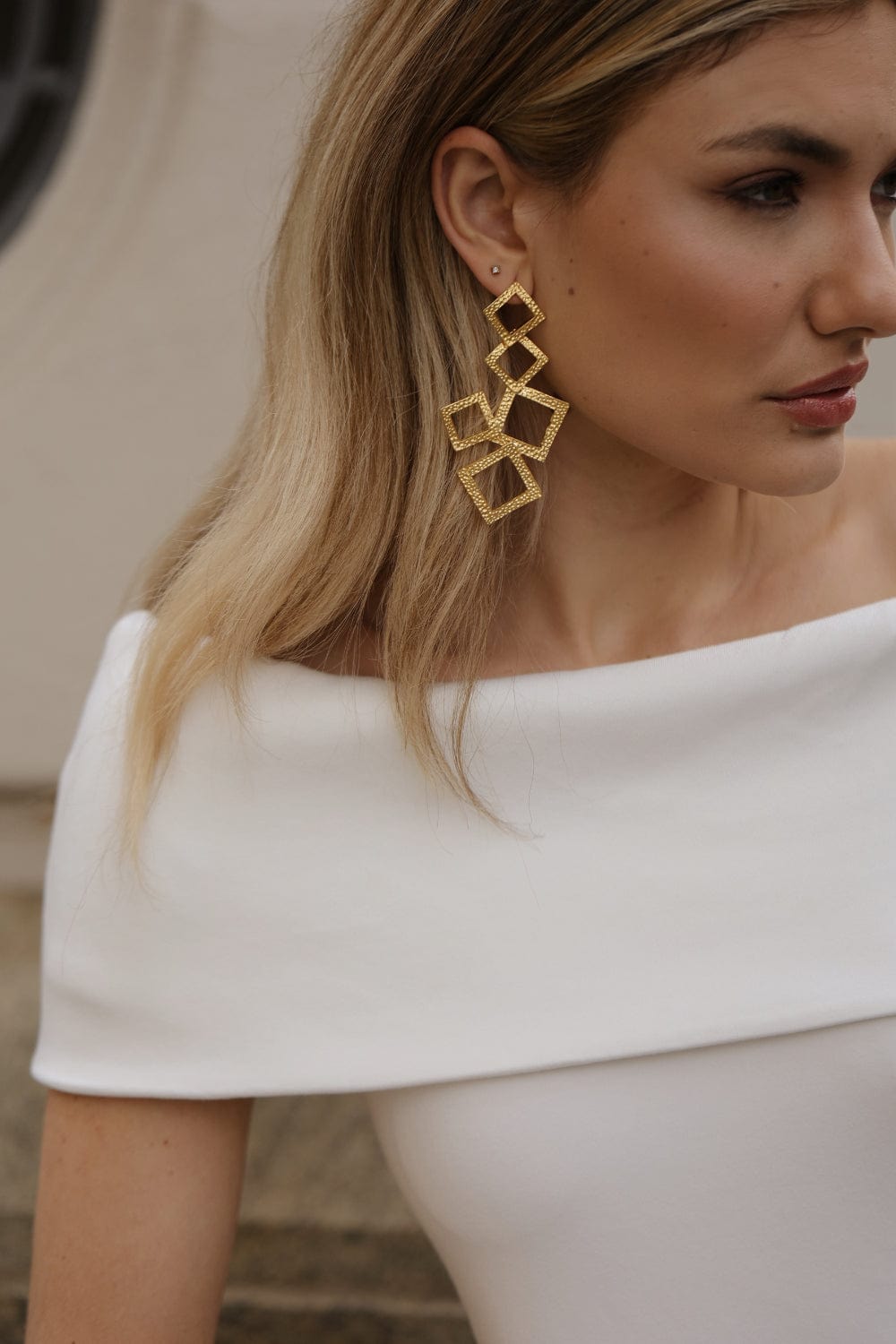 Lynyer - Brinco Maya Dourado