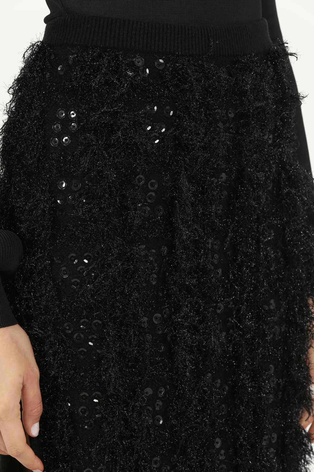 Coven - Saia Midi Tricot Franjado e Bordado Preto