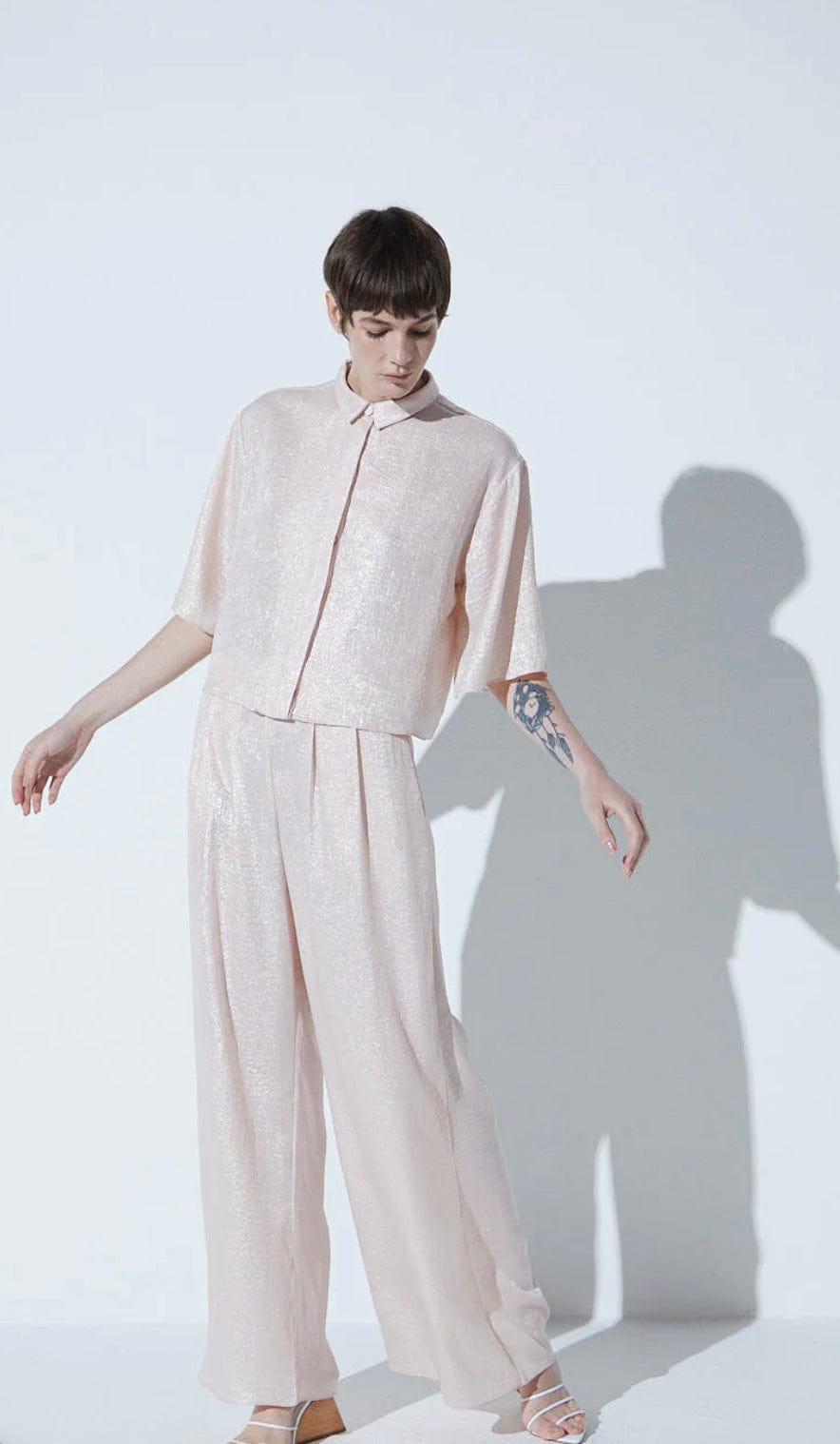 Viviane Furrier - Calça Pantalona Lamê Rosa