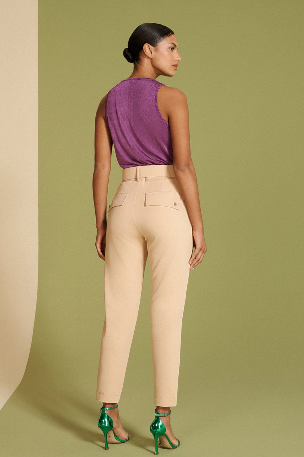 Cholet - Calça Alfaiataria Seca com Cinto