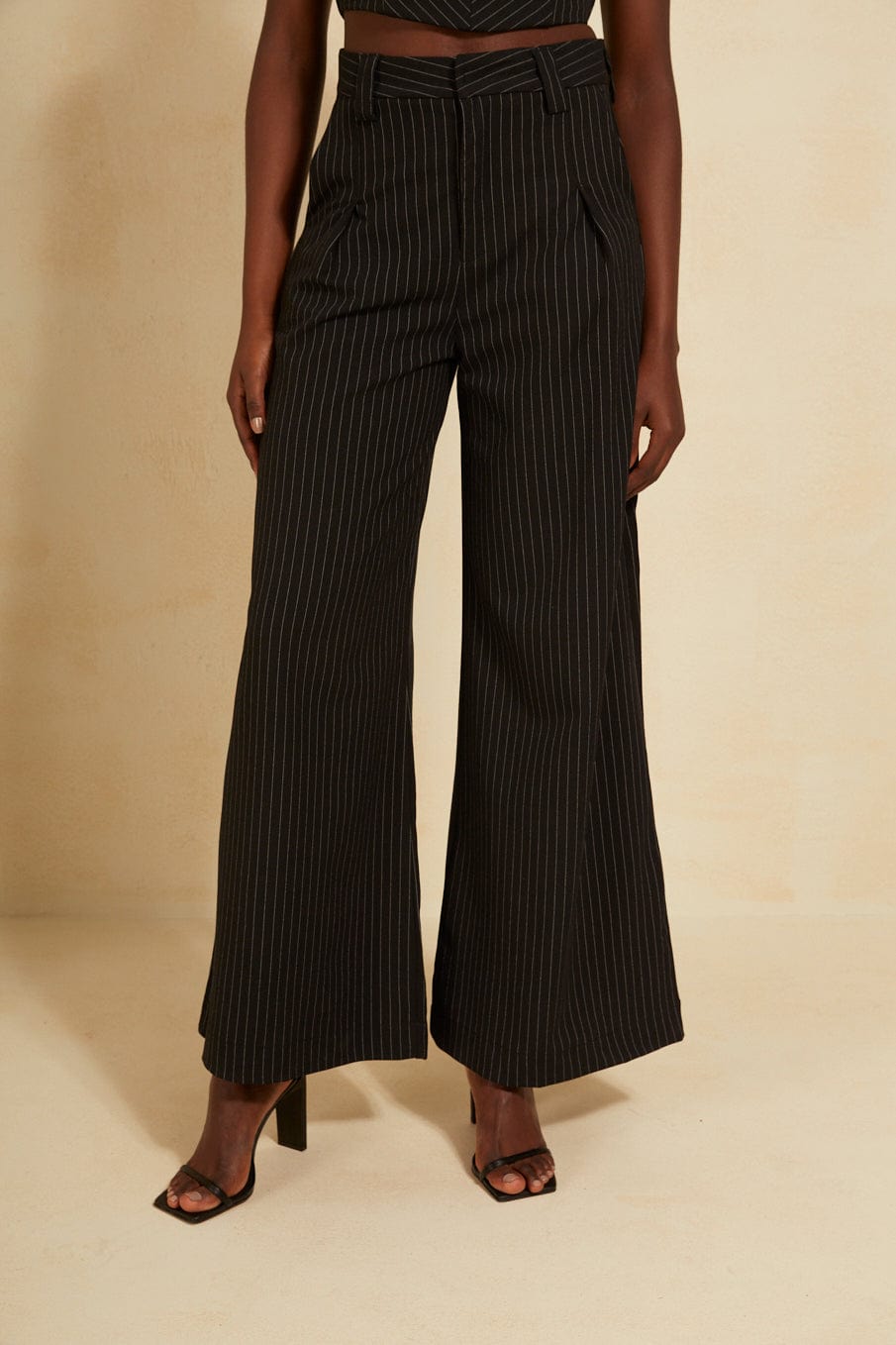 L'Cecci - Calça Pantalona Risca de Giz