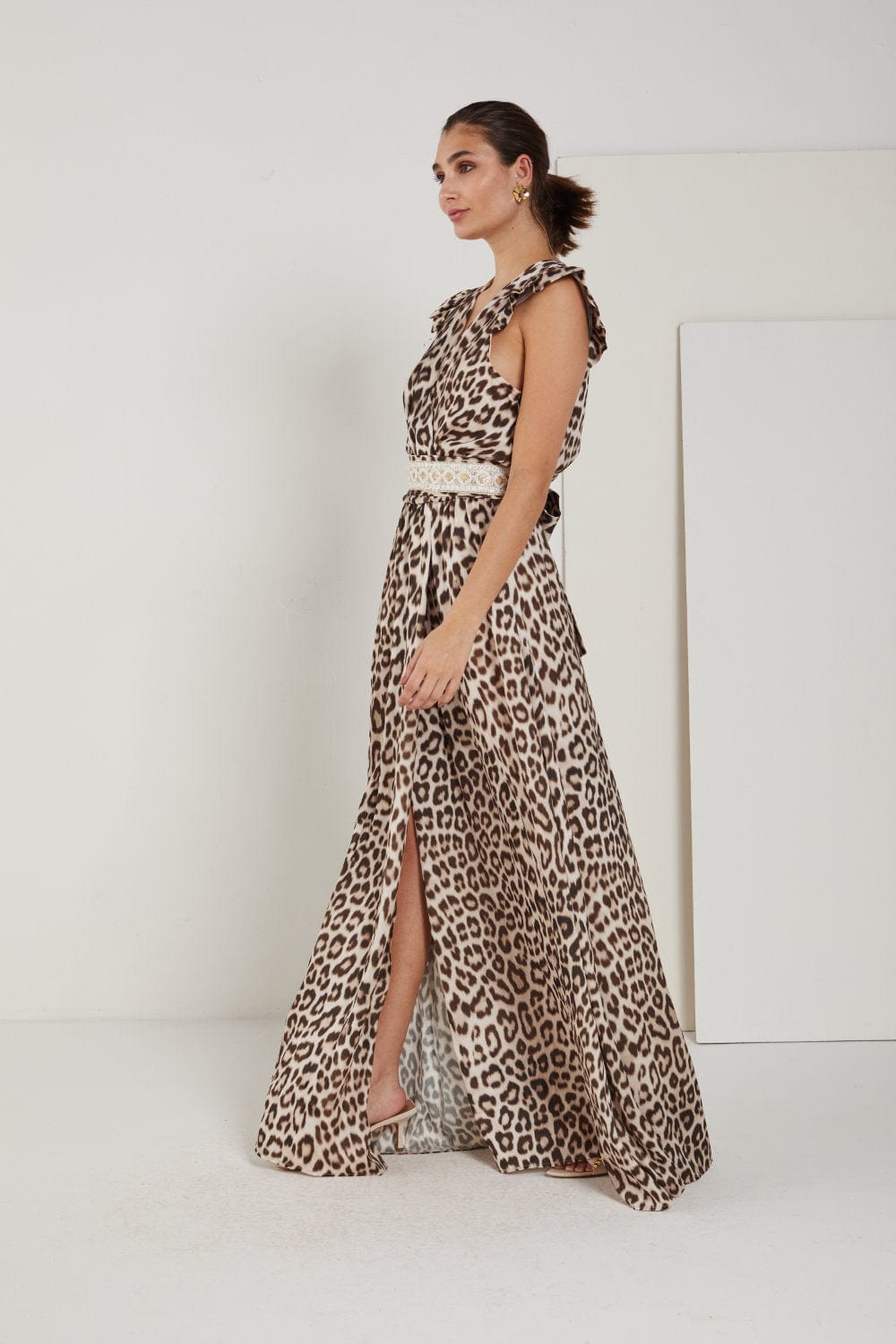 Access - Vestido Longo Envelope sem Mangas com Cinto Animal Print