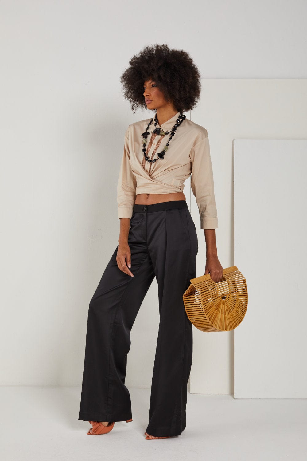 Access - Camisa Cropped Manga Longa Bege