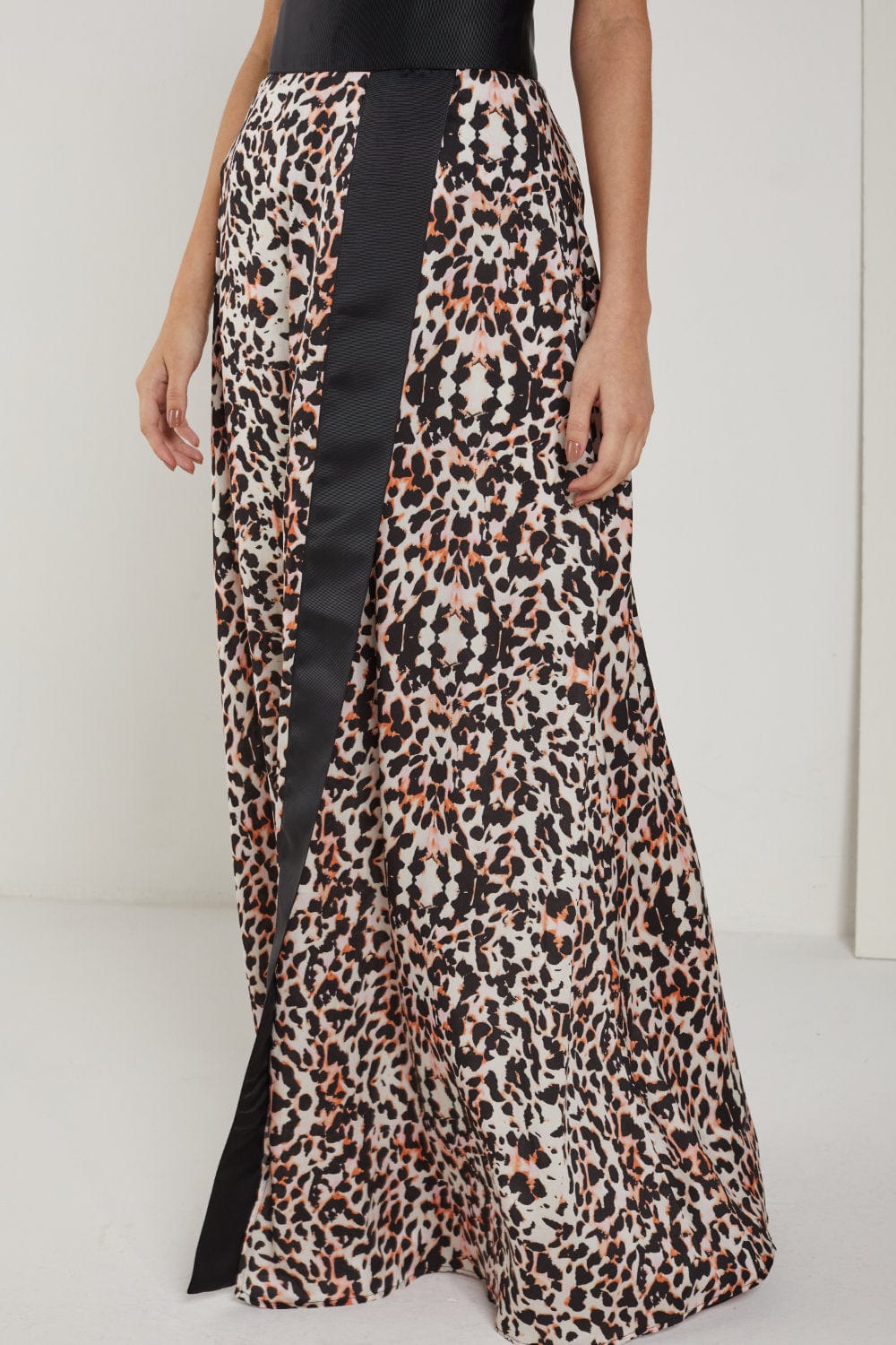 Access - Saia Longa Envelope com Faixa Preta