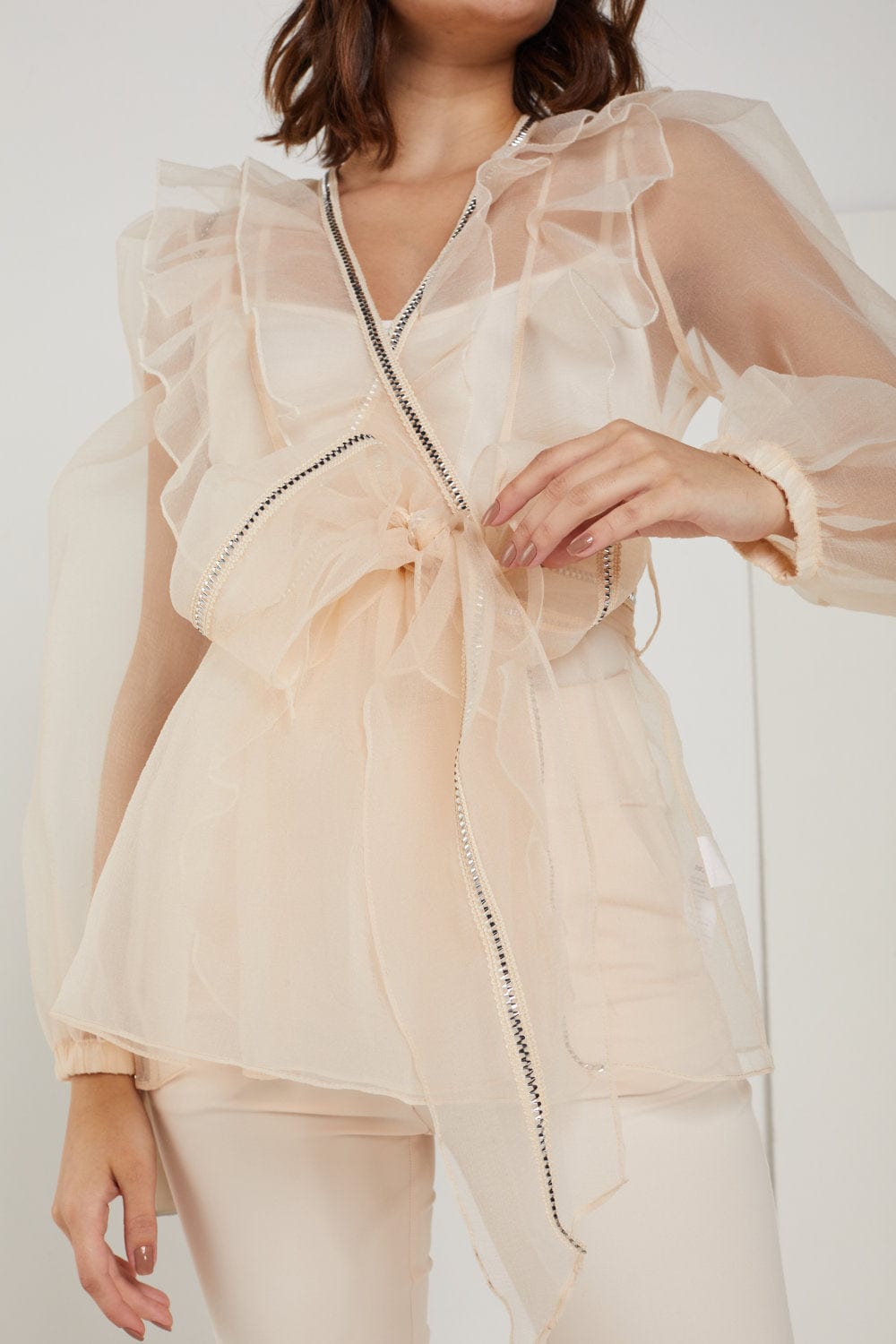 Mianotte - Camisa Manga Longa Envelope Organza com Babados Frontal