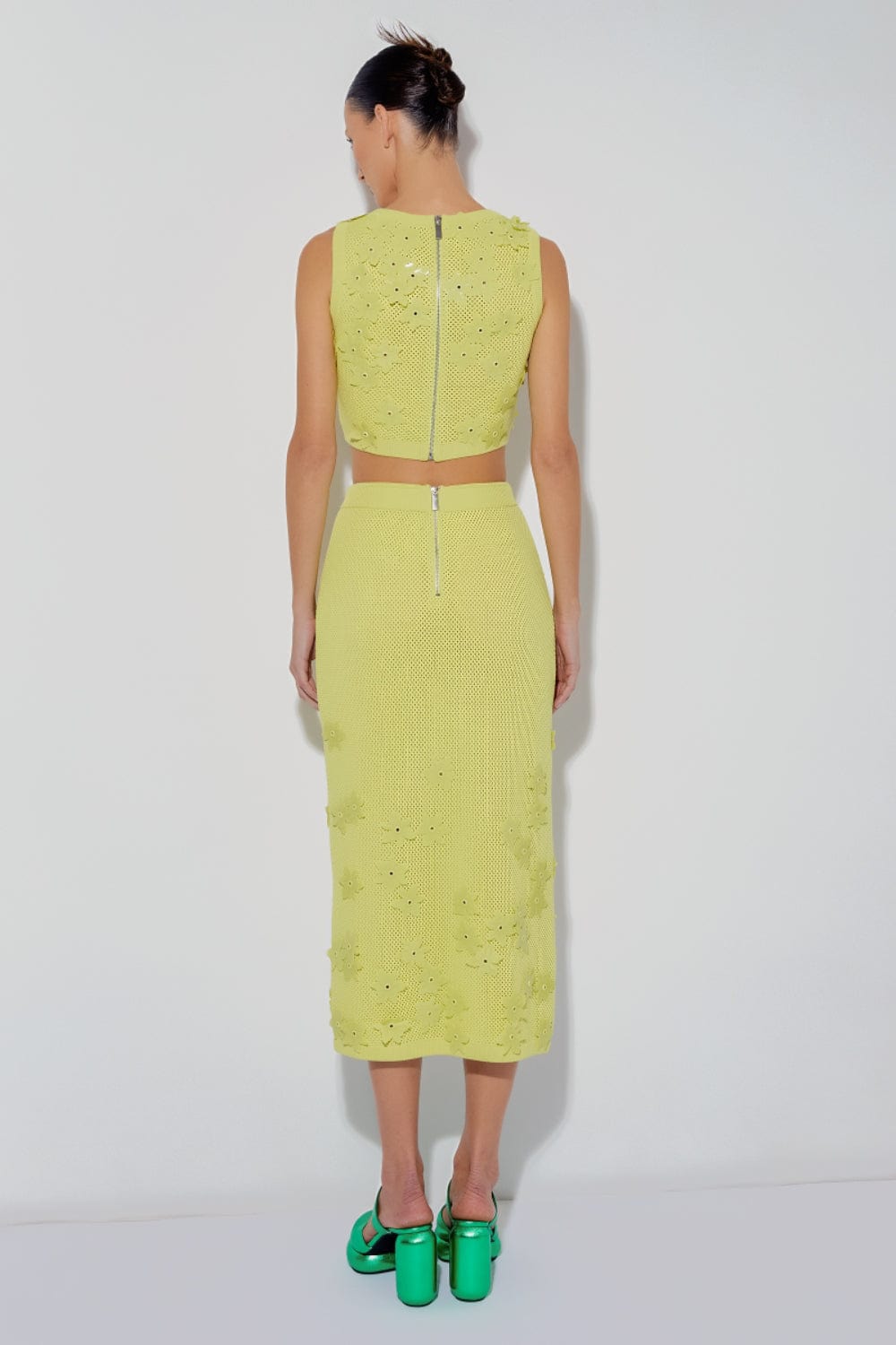 Coven - Saia Midi Tricot Telado Bordado Flor Lima