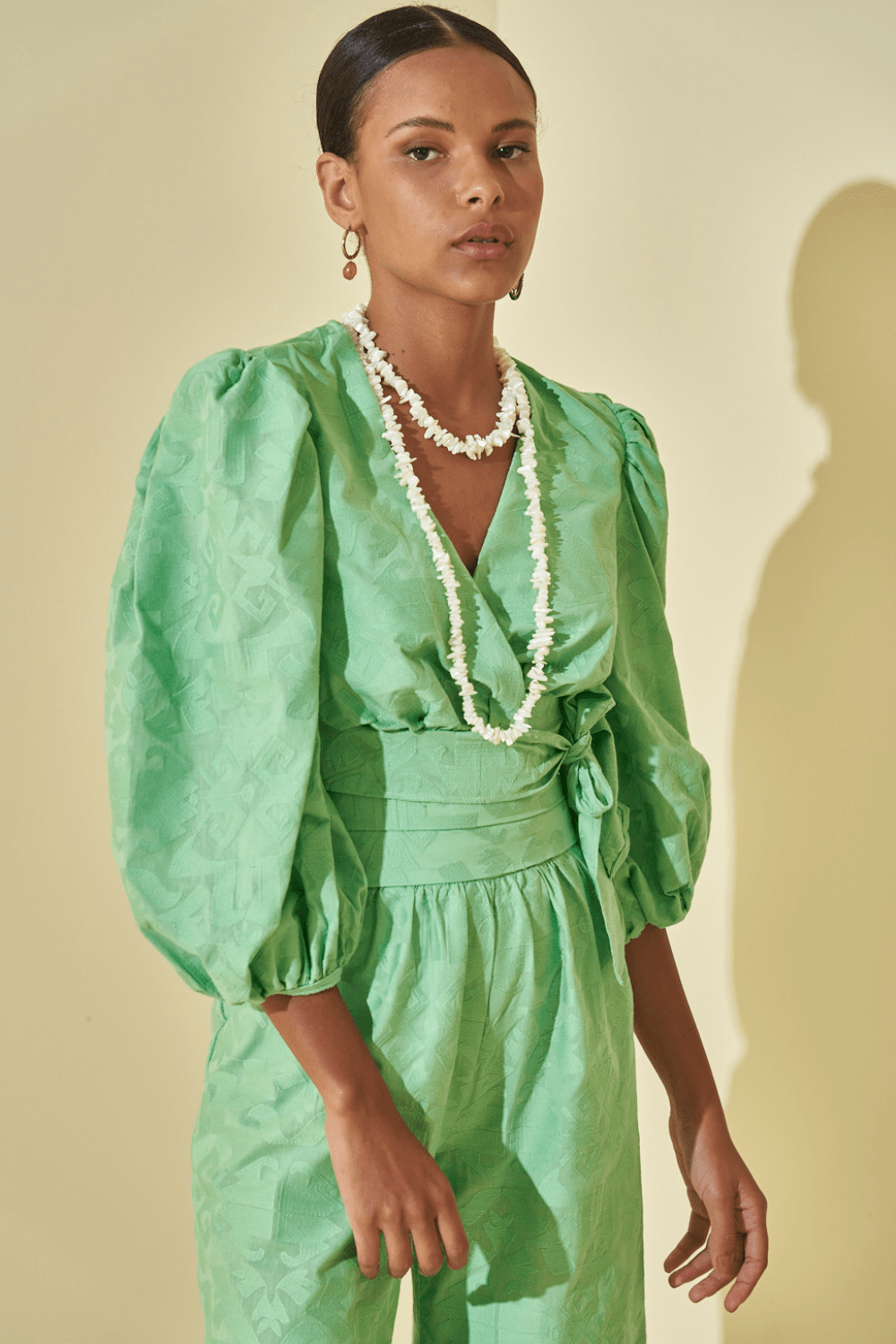 L'Cecci - Blusa Cropped Manga 3/4 Bordada Verde