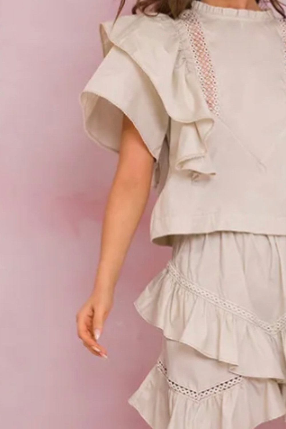 Lalibela - Blusa Manga Curta com Babados Bege