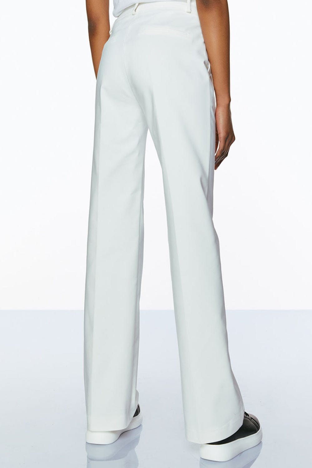 Access - Calça de Perna Larga Cinto com Corrente Off White