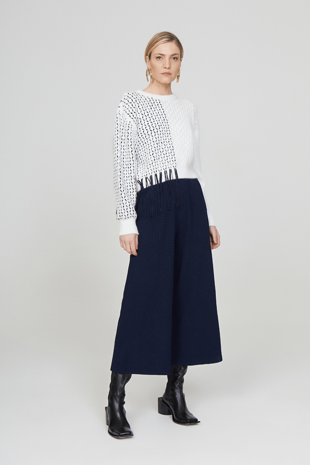 Coven - Calça Pantacourt Tricot Piquet Azul Marinho