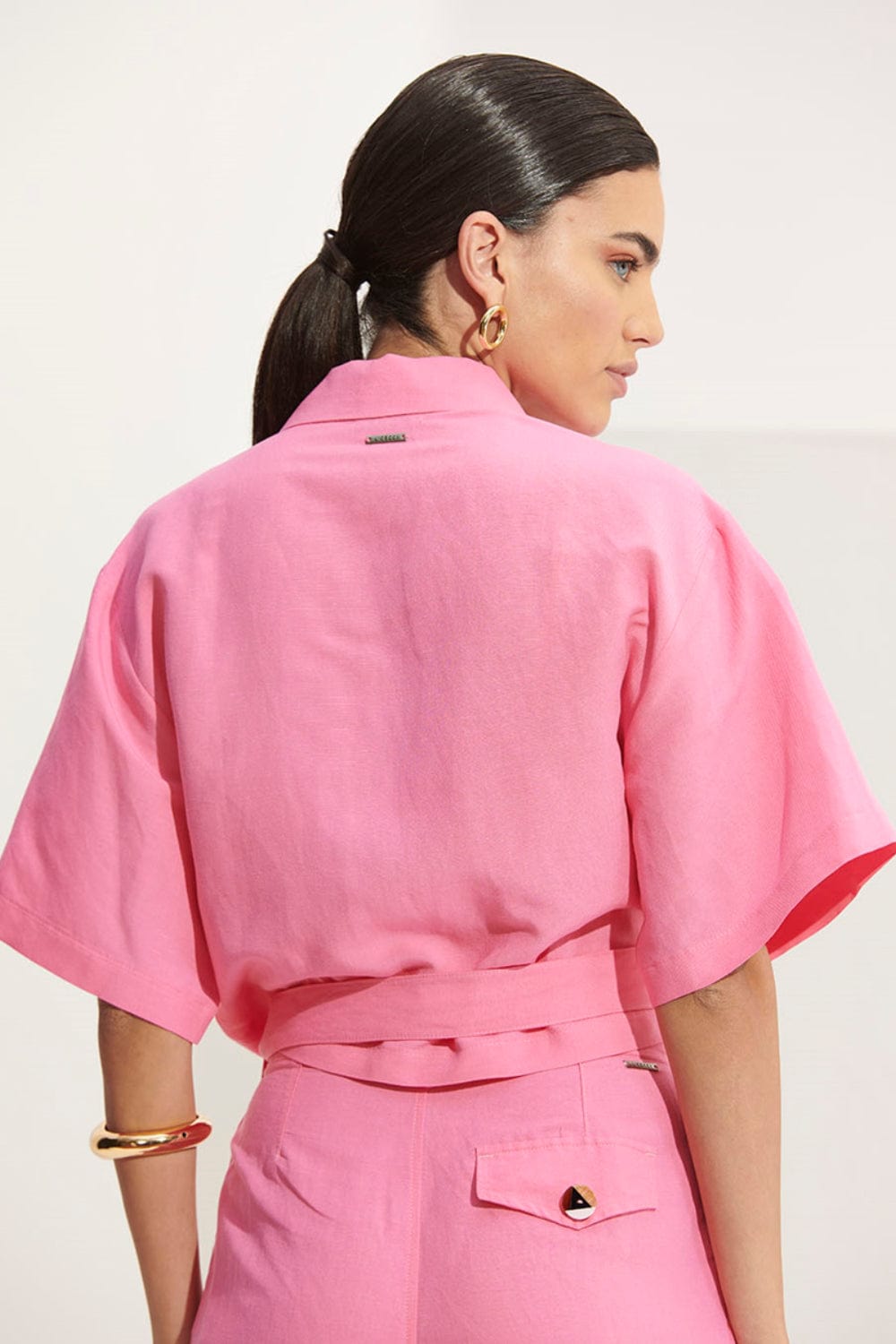 L'Cecci - Camisa Cropped Manga Curta Envelope Viscolinho Rosa