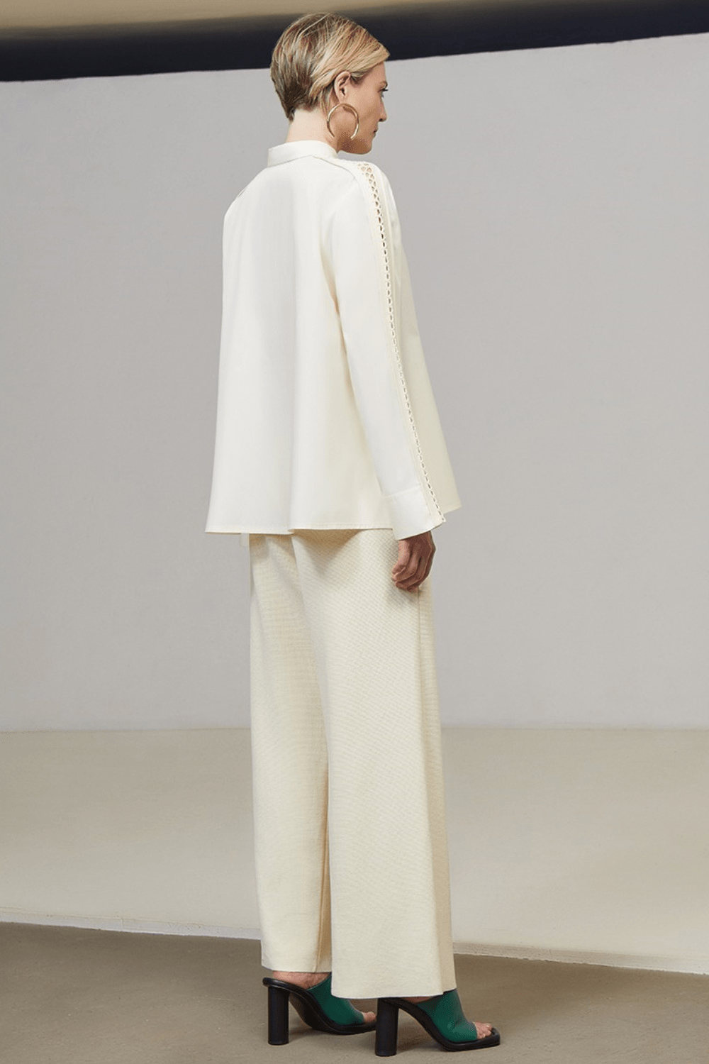 Coven - Camisa Manga Longa em Tricoline com Detalhe Tricot Crochetado Off White