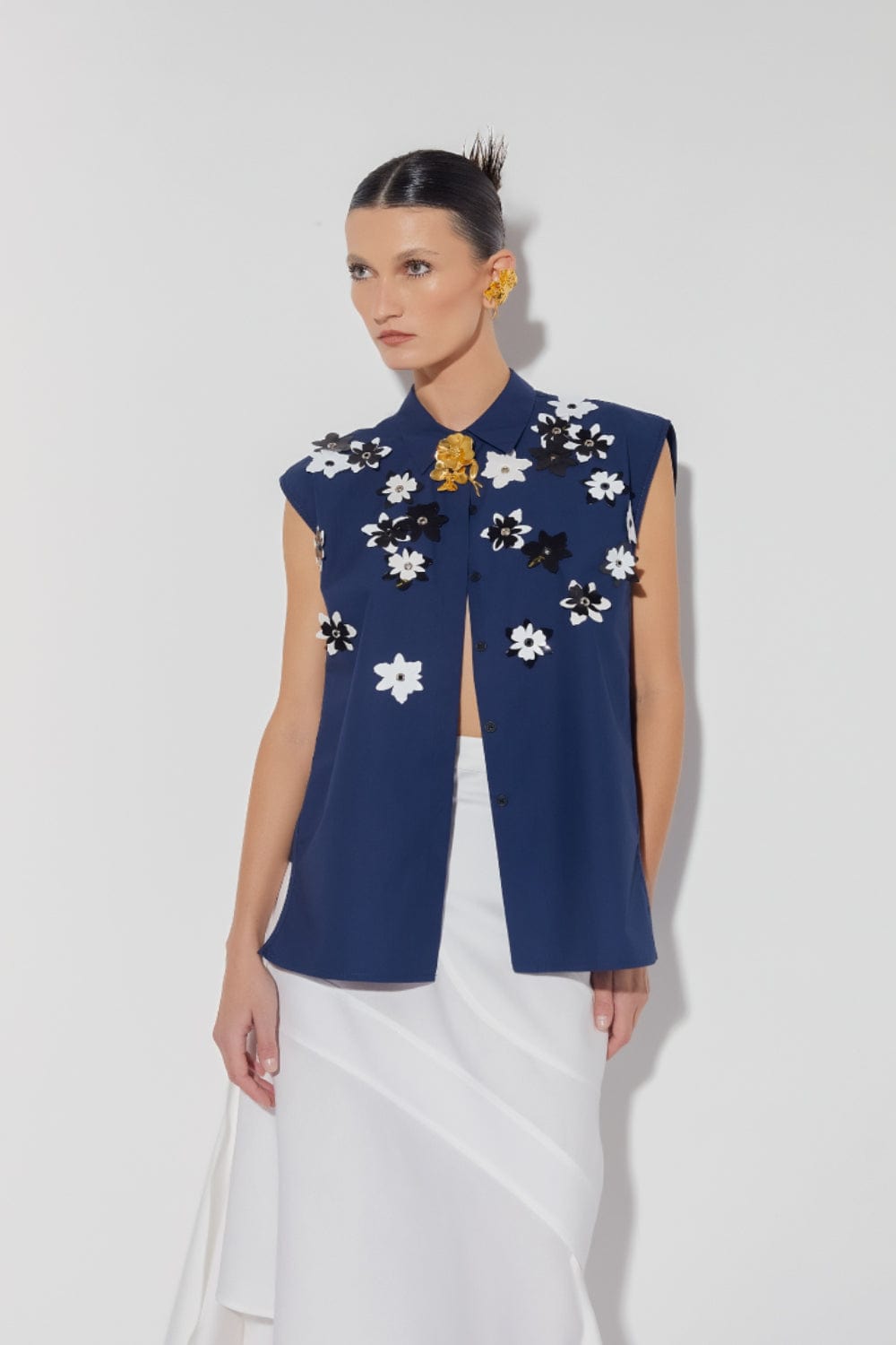 Coven - Camisa sem Manga Bordado Flores Azul Marinho