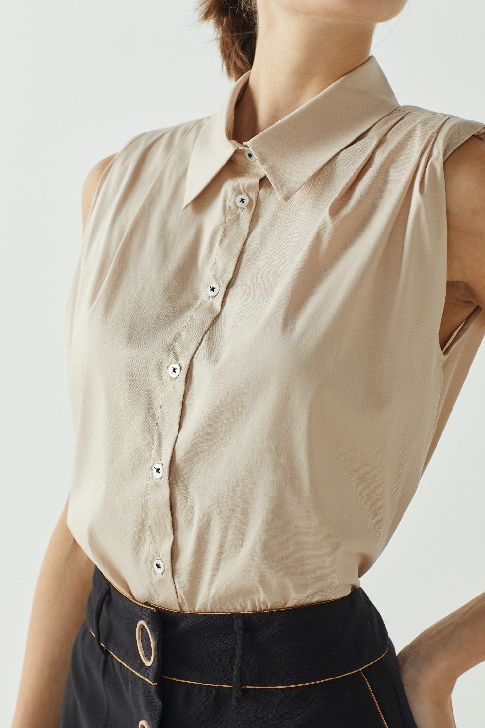 Eight - Camisa sem Manga com Ombreiras Bege