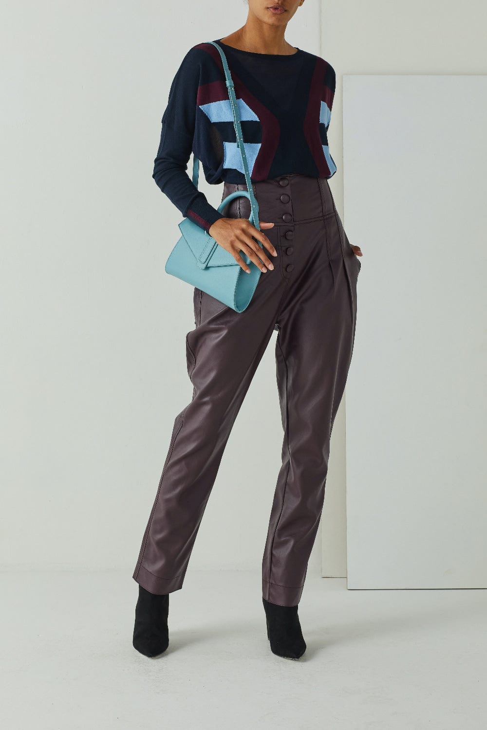 Oblique Creations - Blusa Manga Longa Gola Canoa