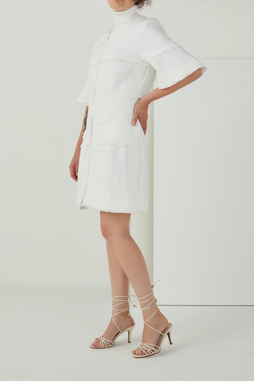 Ave Rara - Vestido Curto em Tweed Branco