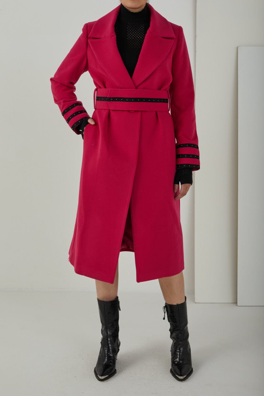 Access - Sobretudo Longo com Cinto Rosa