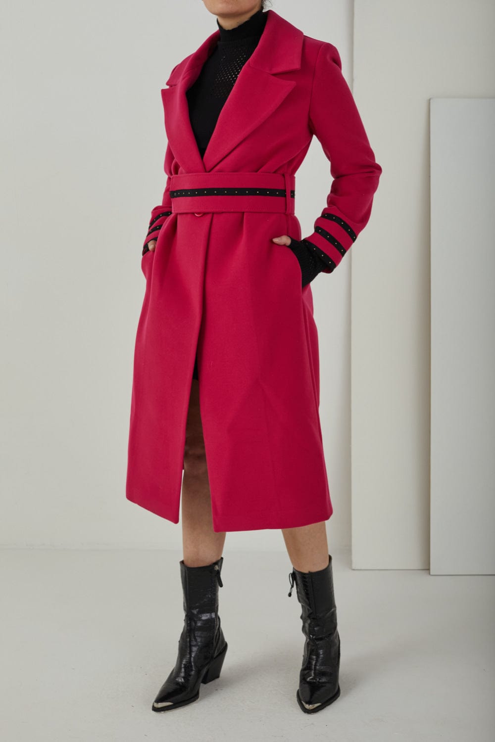 Access - Sobretudo Longo com Cinto Rosa