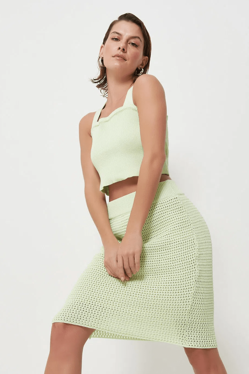 MOB - Saia Lápis Tricot Vazadinho Verde