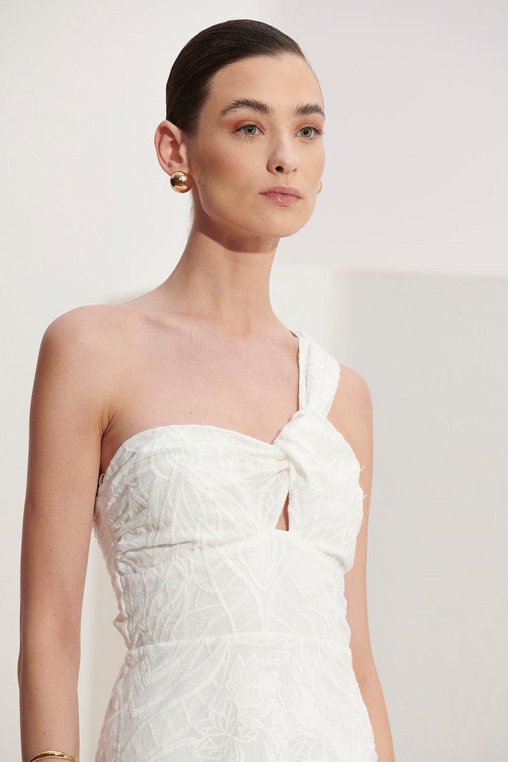 L'Cecci - Vestido Longo um Ombros Bordado Off White