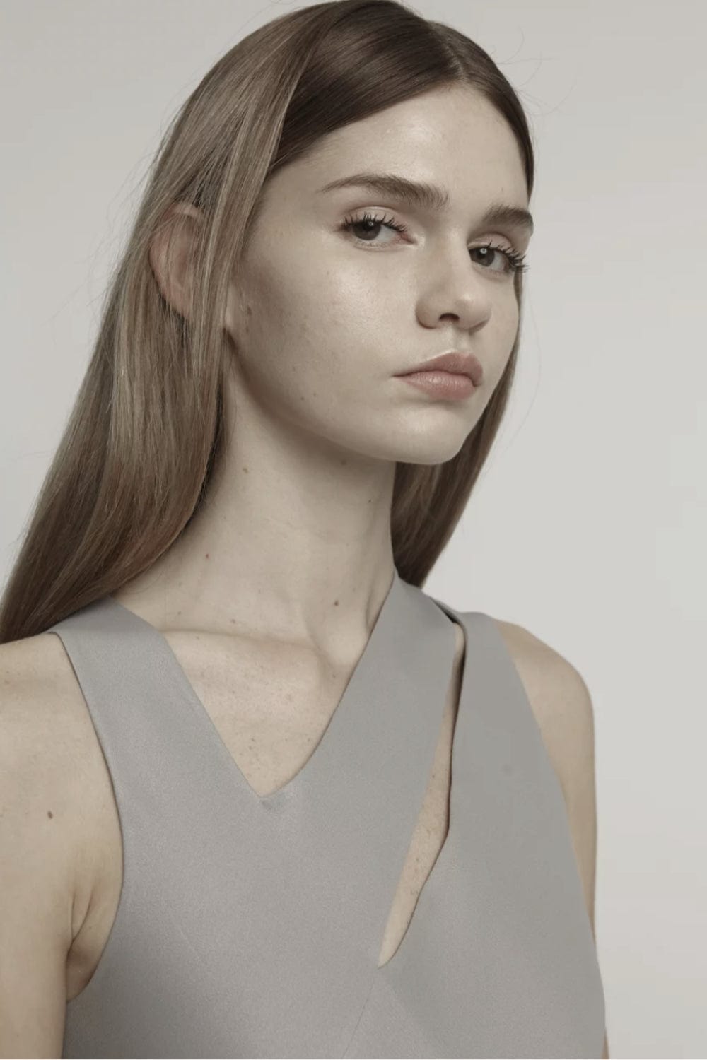 Glória Coelho - Vestido Longo Recortes em Crepe Cinza