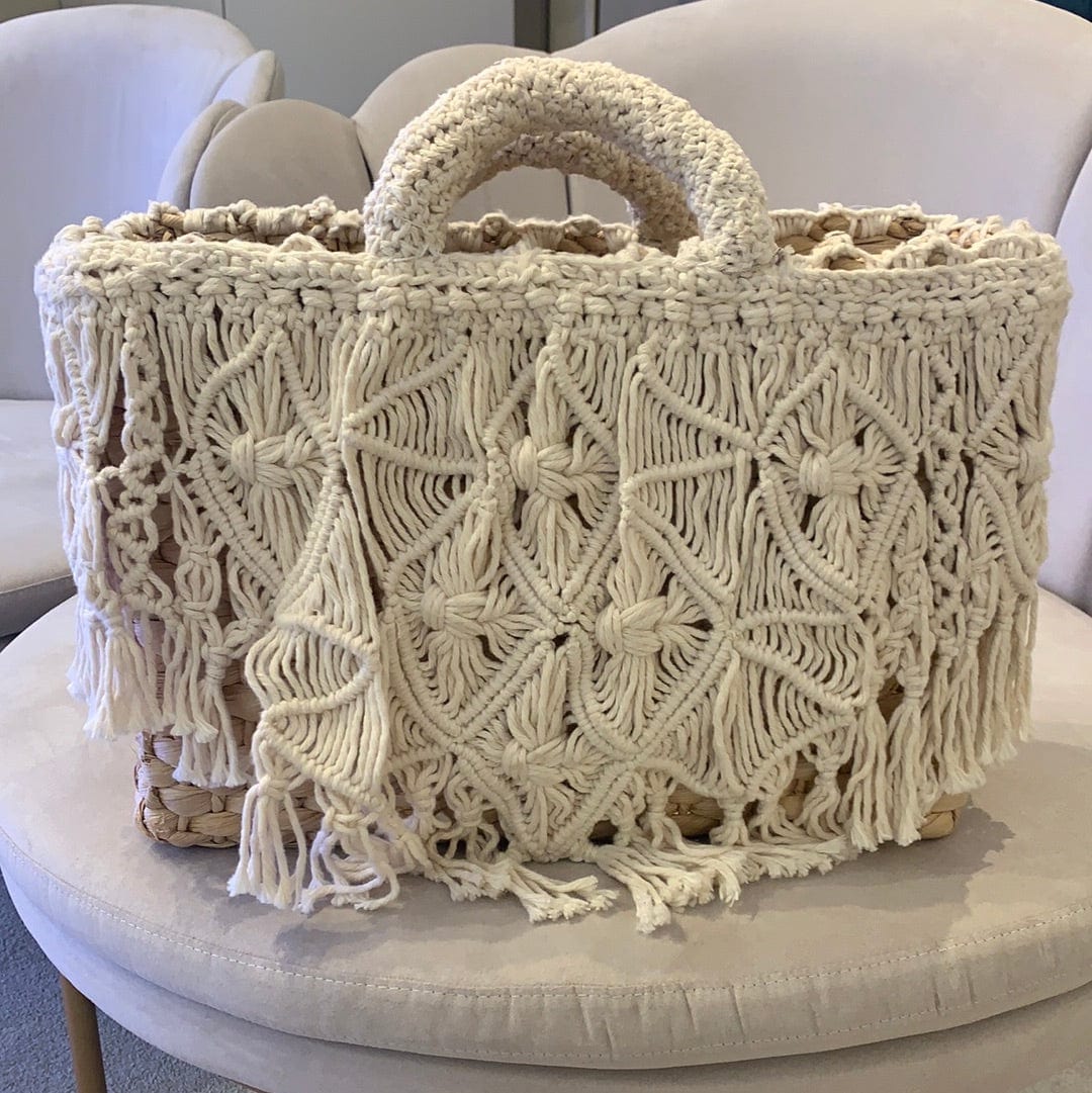 Bolsa Ana de Palha em Macramê