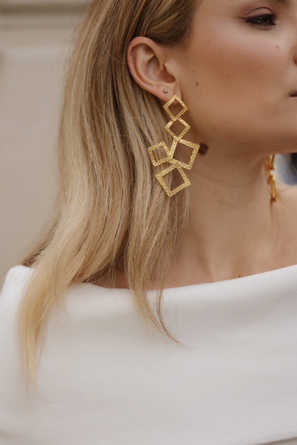 Lynyer - Brinco Maya Dourado