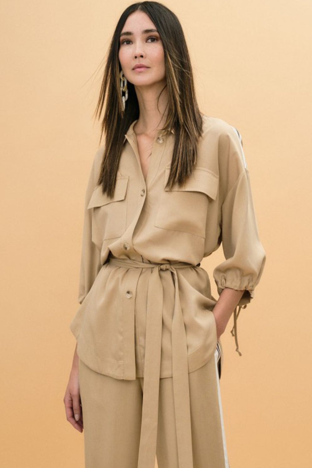 Eight - Blazer Botões e Bolsos Bege