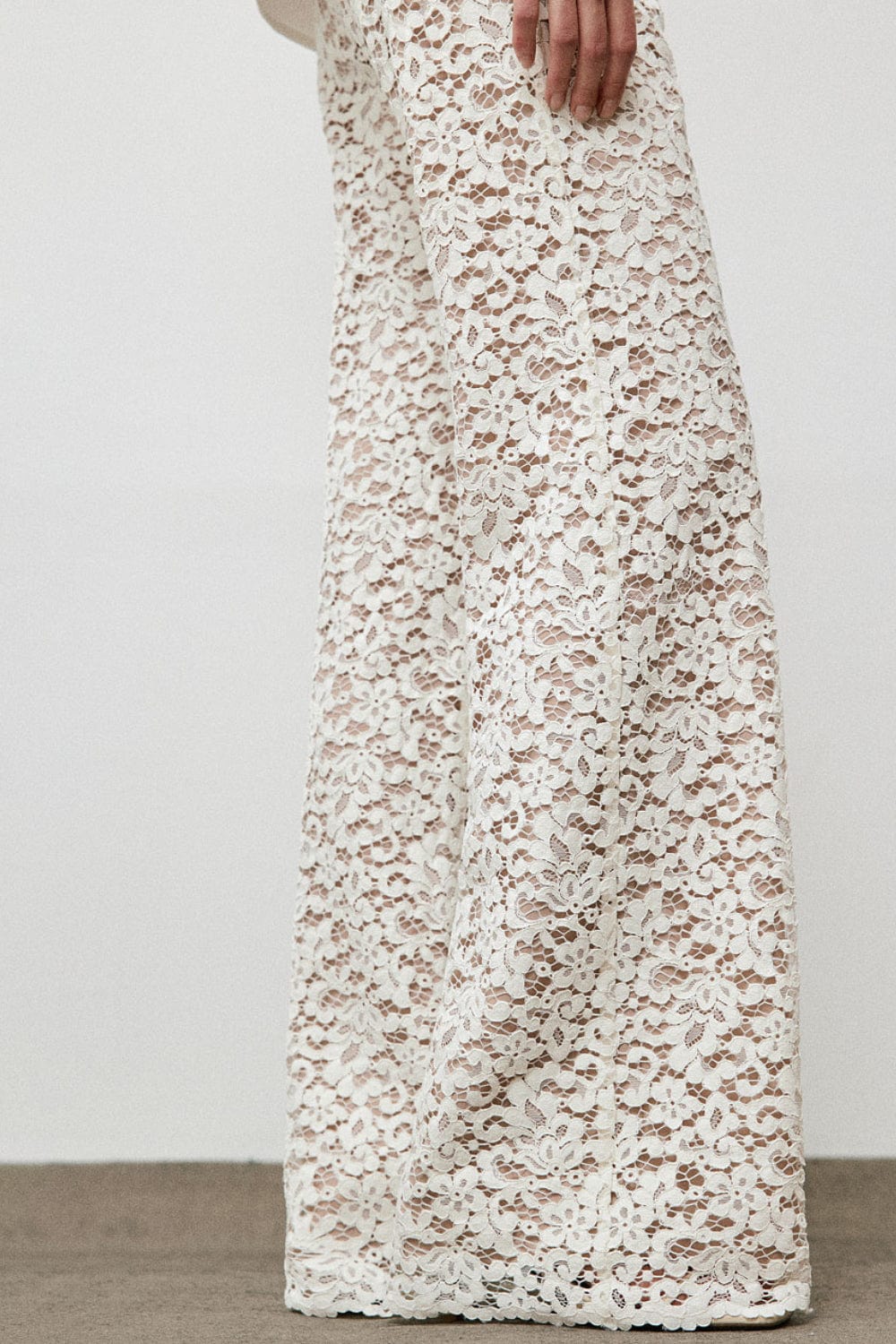 Access - Calça Alfaiataria de Renda Off White