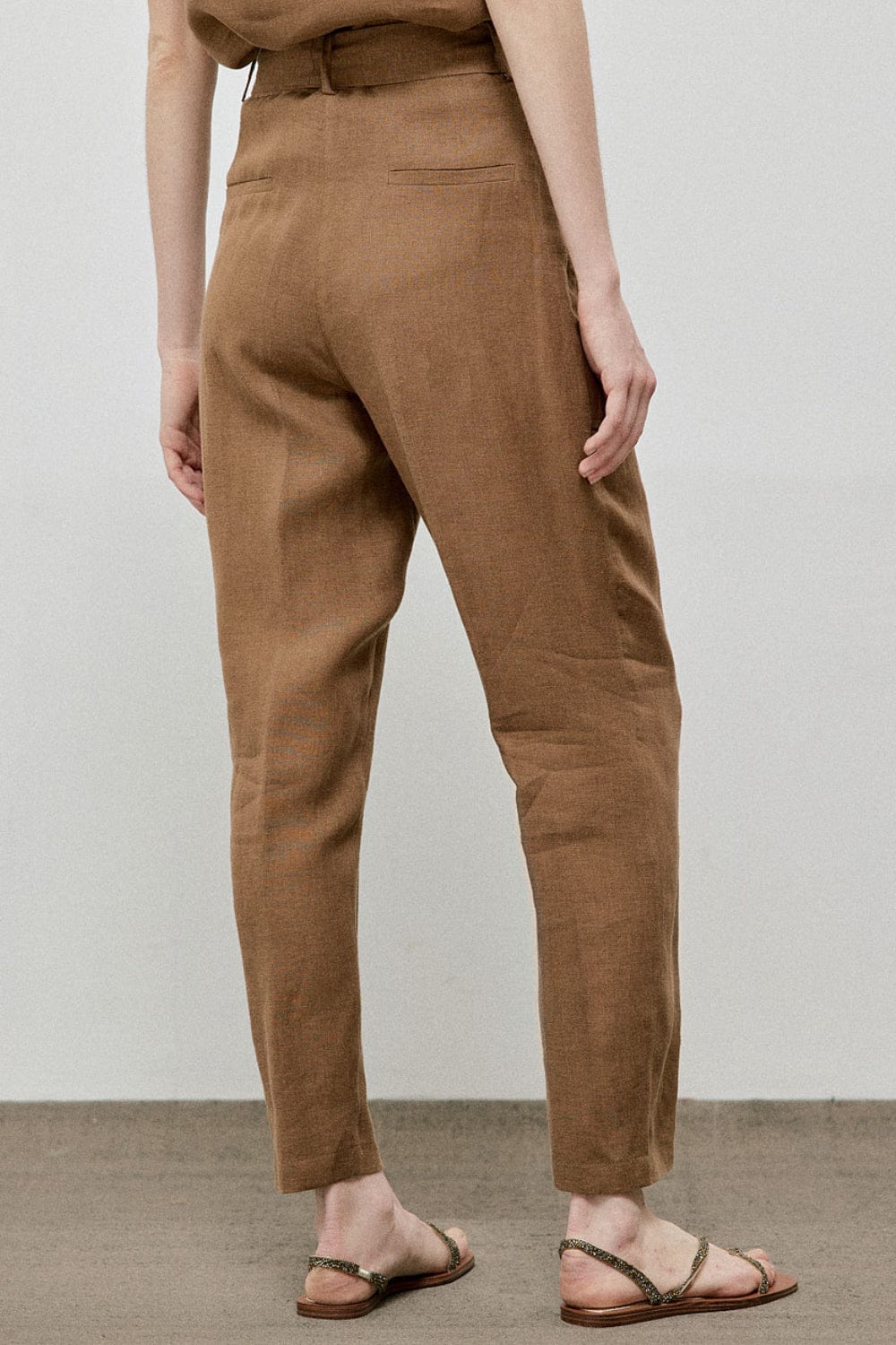 Access - Calça Clochard Linho com Faixa Marrom