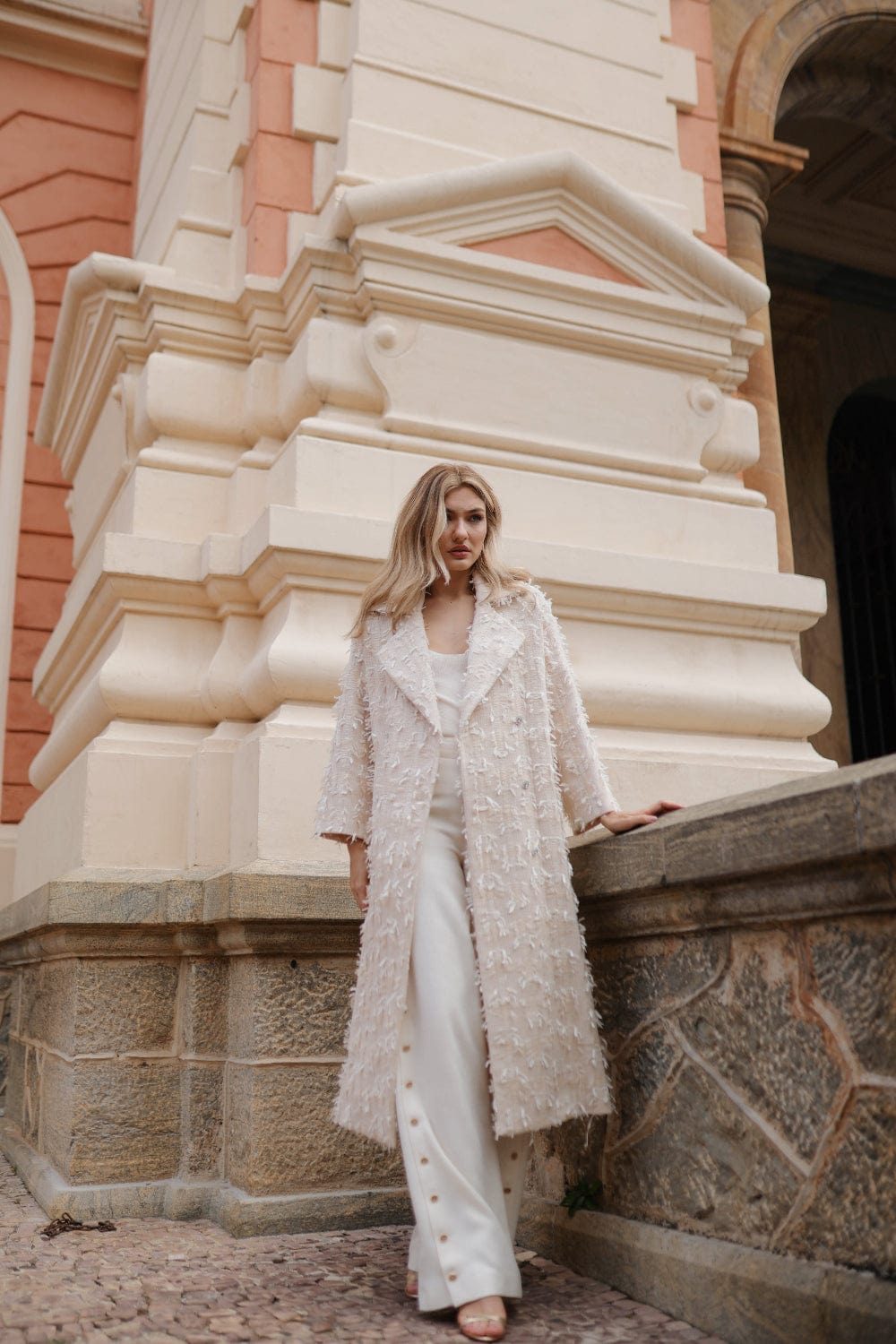 Edward Achour Paris - Sobretudo Tweed Bege Botões Swarovski