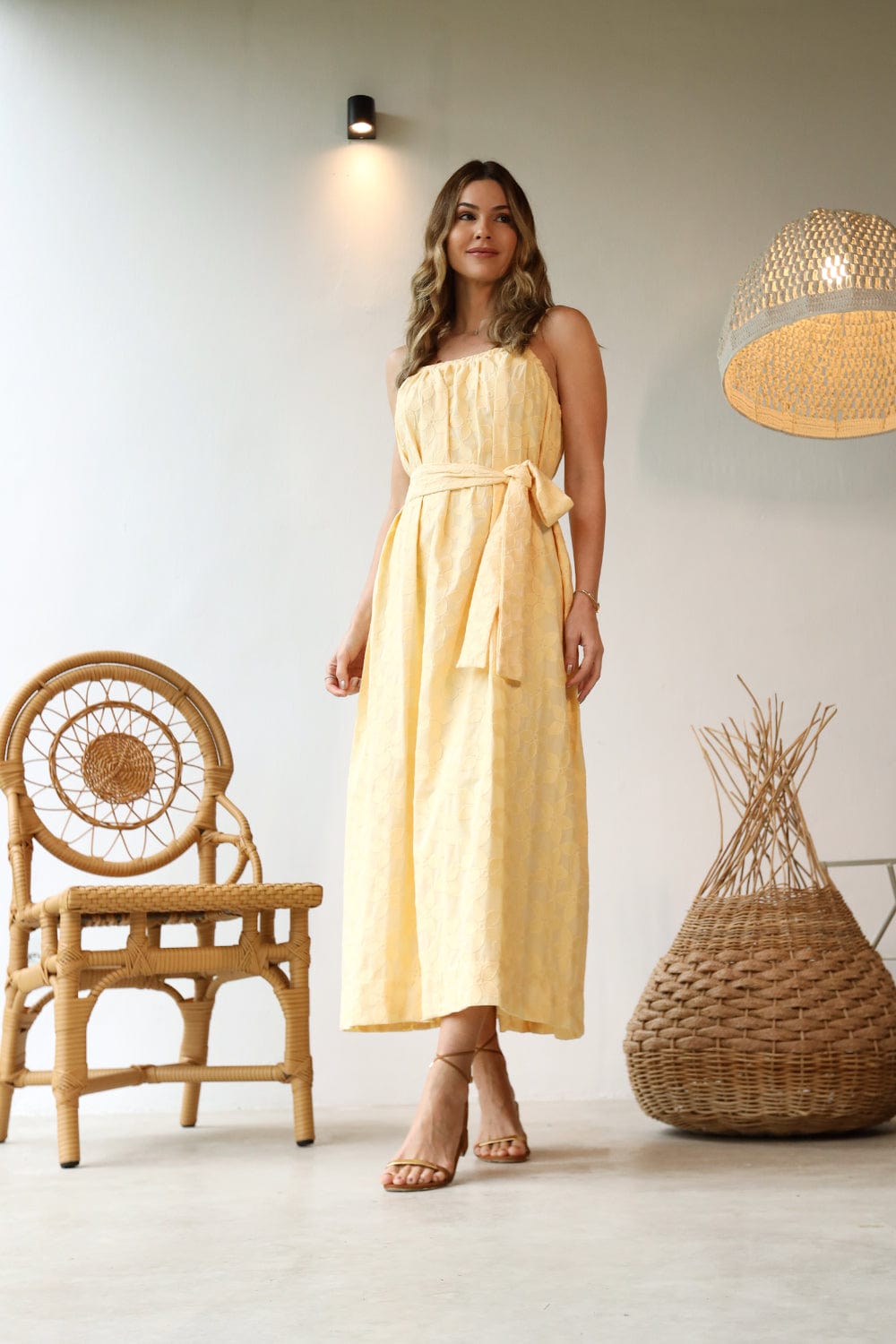 Lenny Niemeyer - Sandália Rolotê Amarração Baixa Caramelo