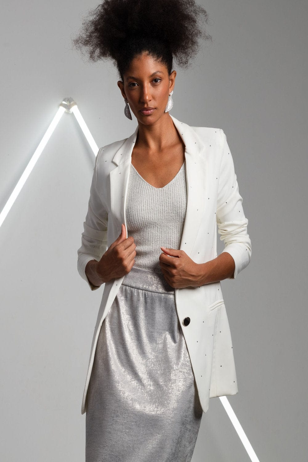 Viviane Furrier -  Blusa Sem Mangas Decote V Tricot Ninive Prata