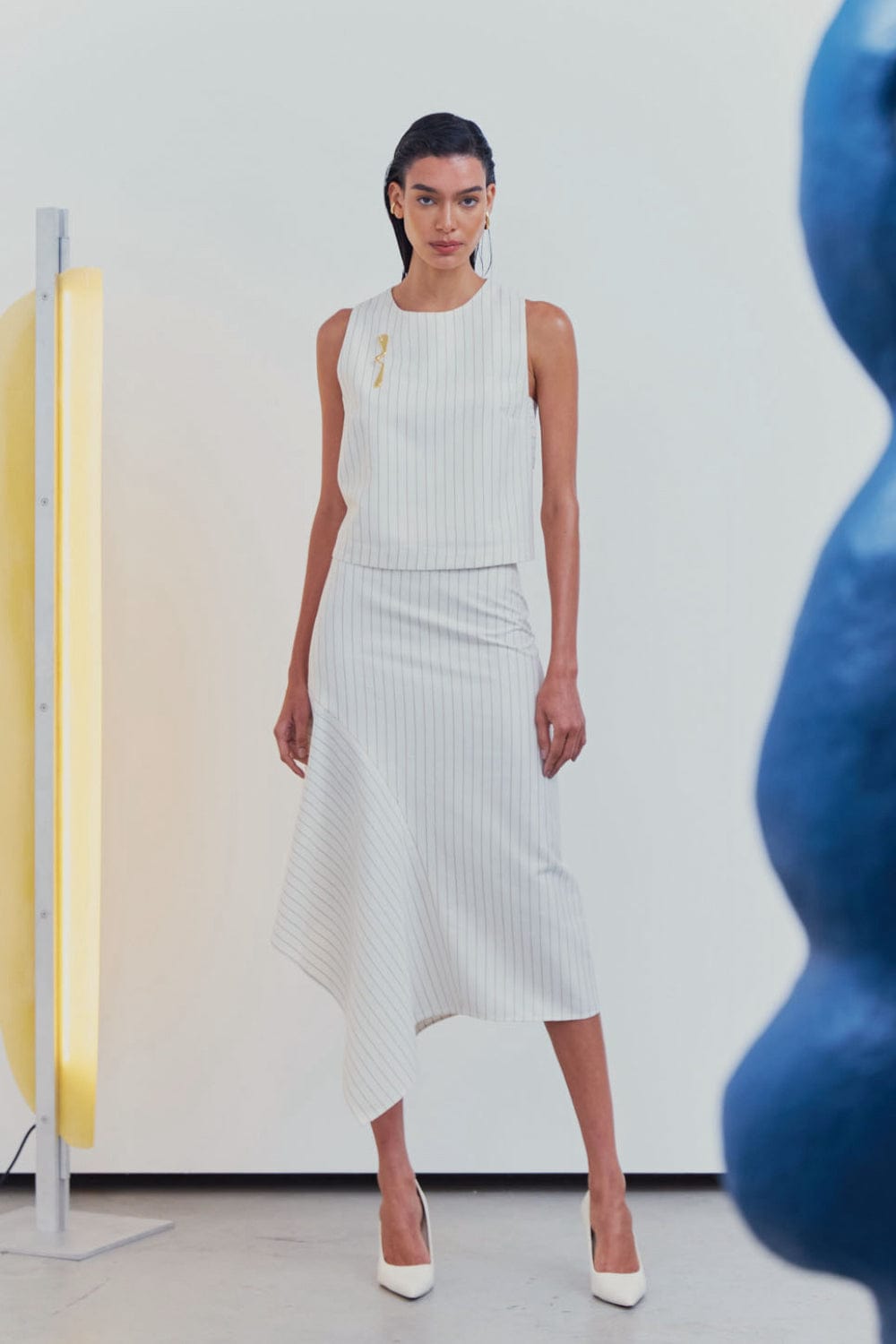 Viviane Furrier -  Blusa sem Manga Risca de Giz Fendi