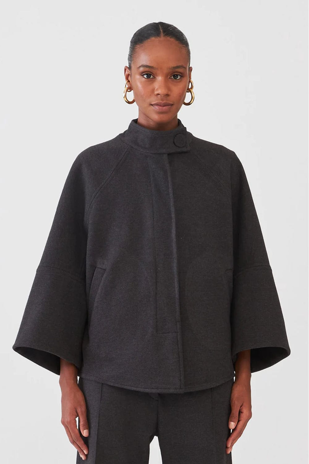 Viviane Furrier -  Casaco A Classic Cinza