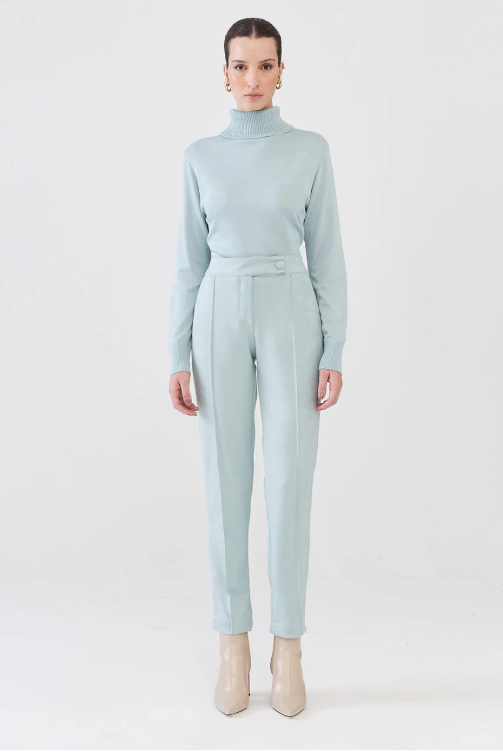 Viviane Furrier - Calça Reta com Nervuras em Malha Verde Claro