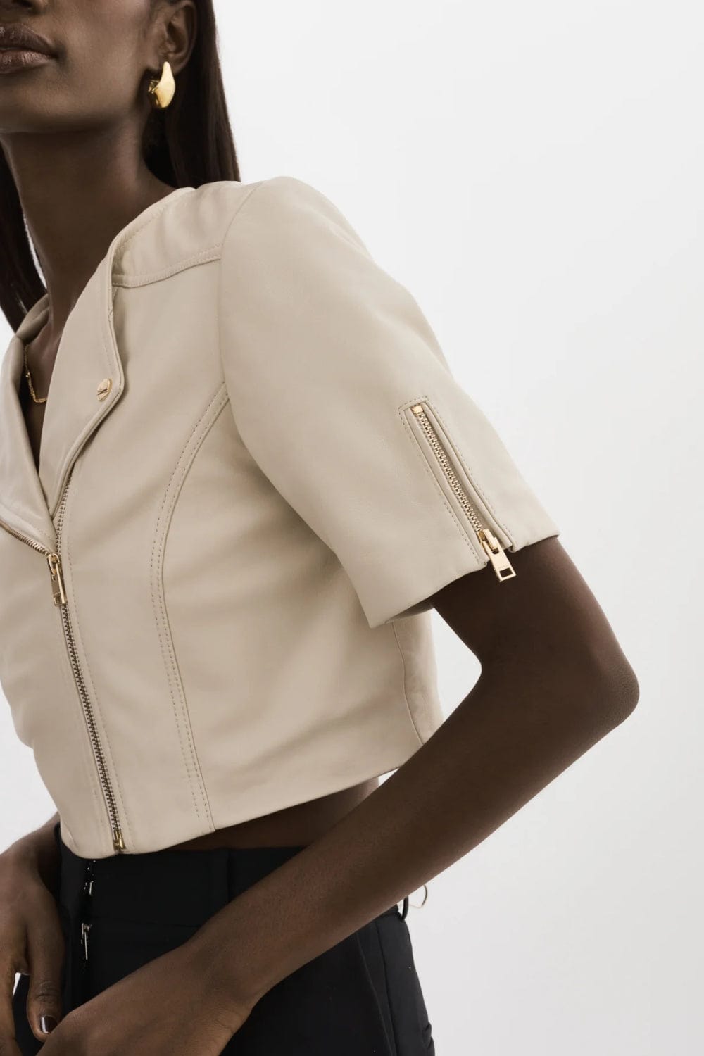 Lamarque - Jaqueta Cropped  Manga Curta Couro Kirsi 21 Gelo