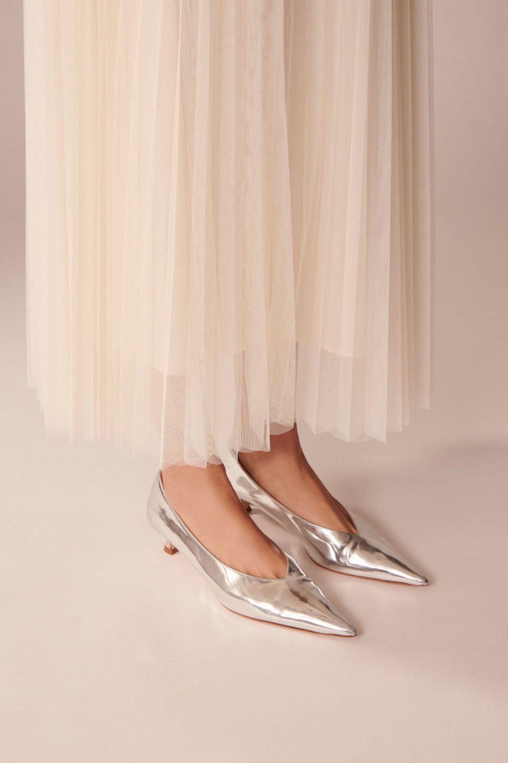 Tara Jarmon Paris- Saia Midi Tule Plissada  Juillet  Off White