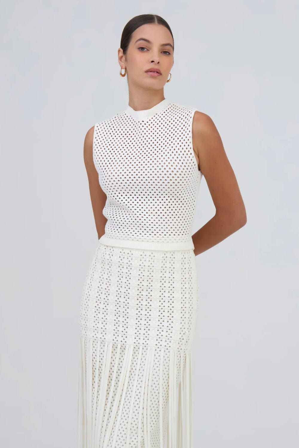 Viviane Furrier - Blusa Sem Manga com Furos Off White