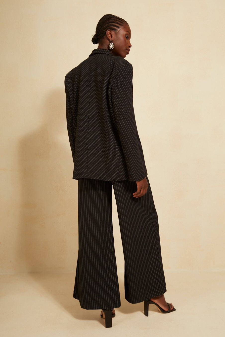 L'Cecci - Calça Pantalona Risca de Giz