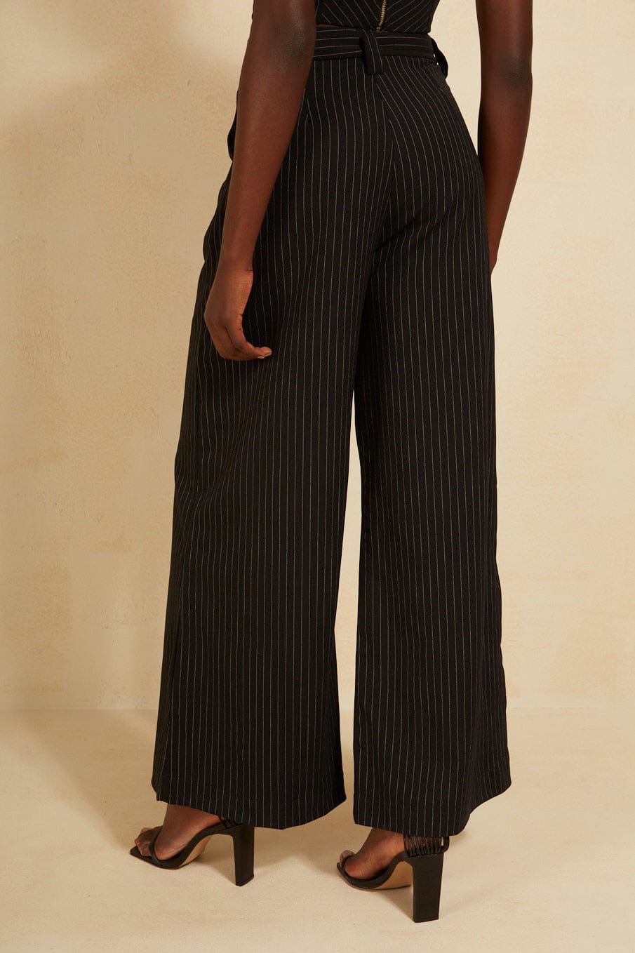 L'Cecci - Calça Pantalona Risca de Giz