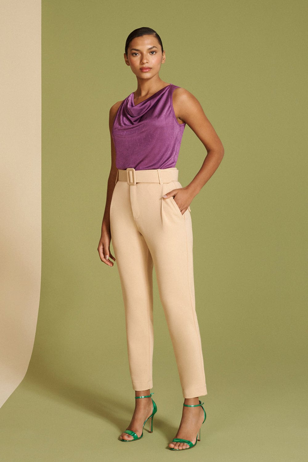 Cholet - Calça Alfaiataria  Seca com Cinto