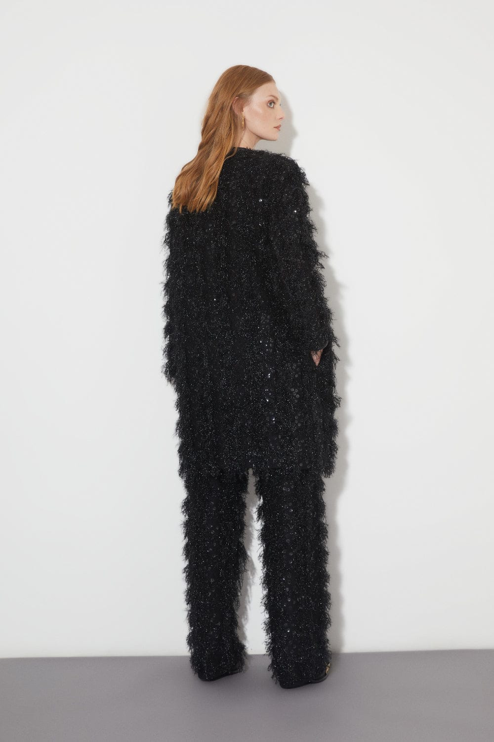 Coven - Calça Reta Tricot Franjado e Bordado Preto