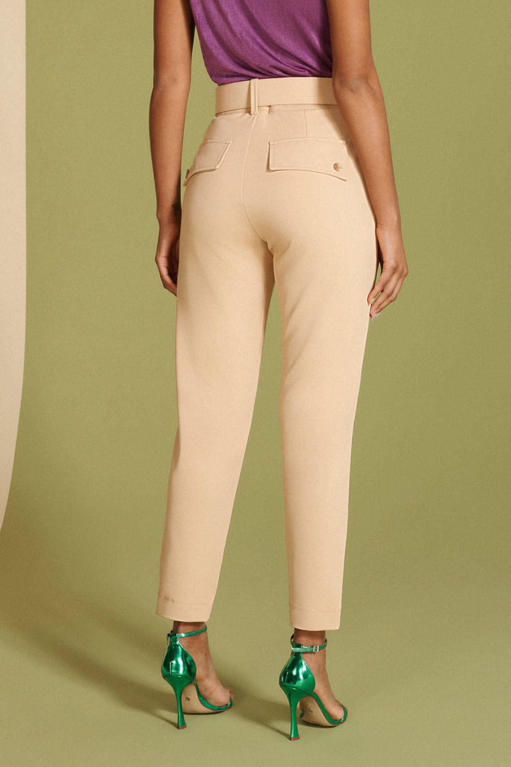 Cholet - Calça Alfaiataria  Seca com Cinto