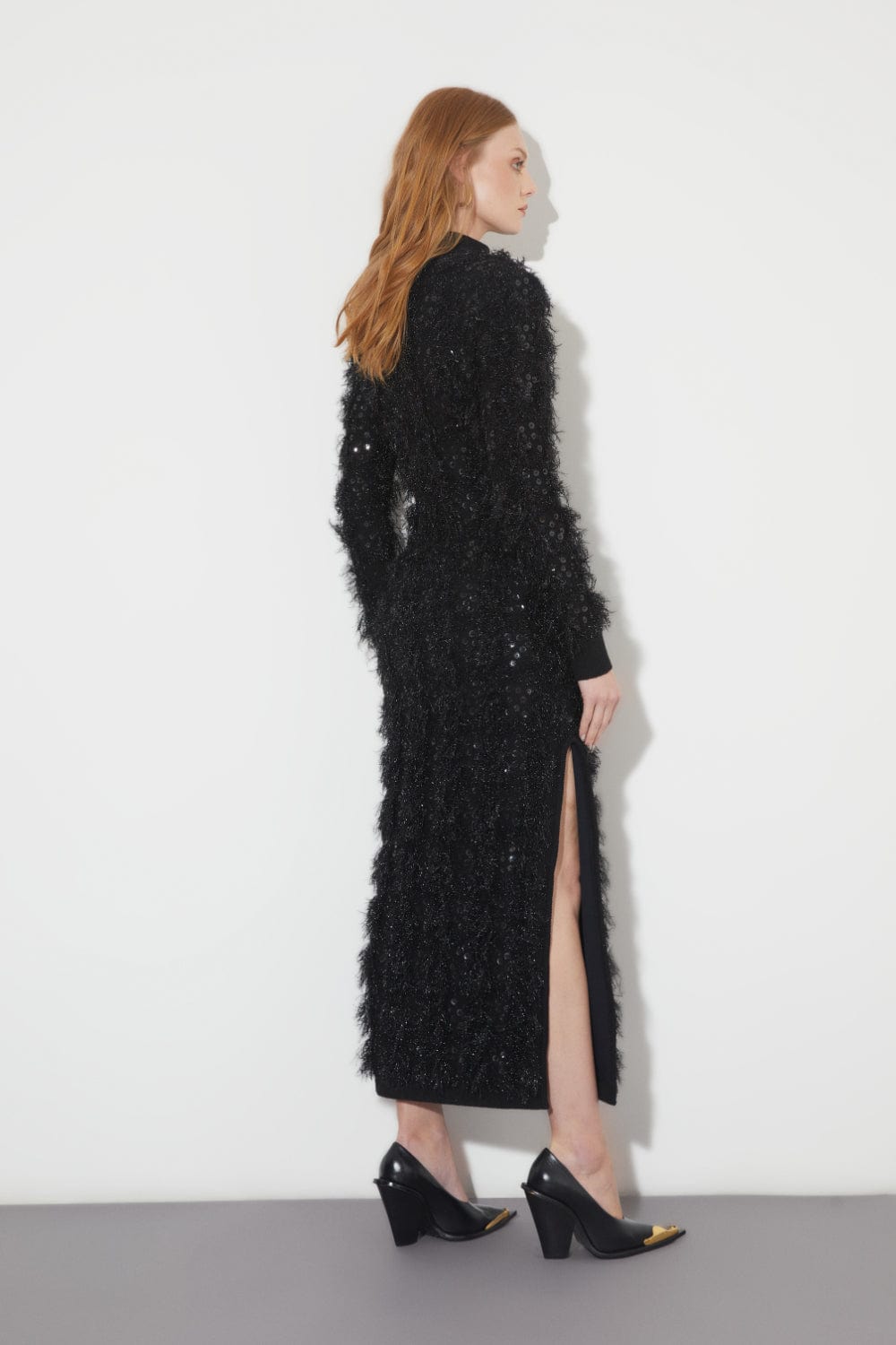 Coven - Vestido Midi Tricot Franjado e Bordado Preto